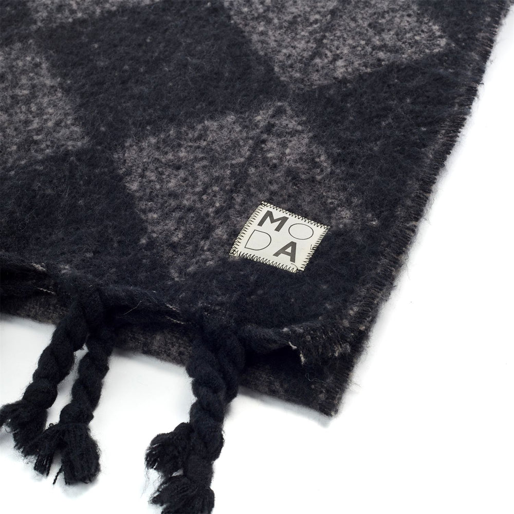 Milana Scarf Black-White Polyester 