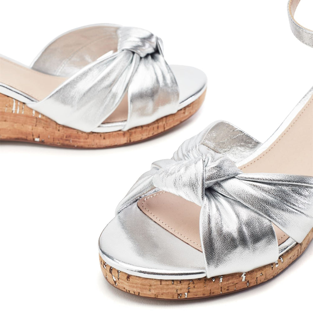Muscari Silver Leather Sandals