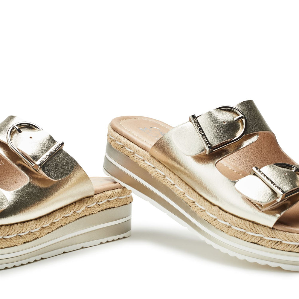 Nestta Gold Metallic Sandals