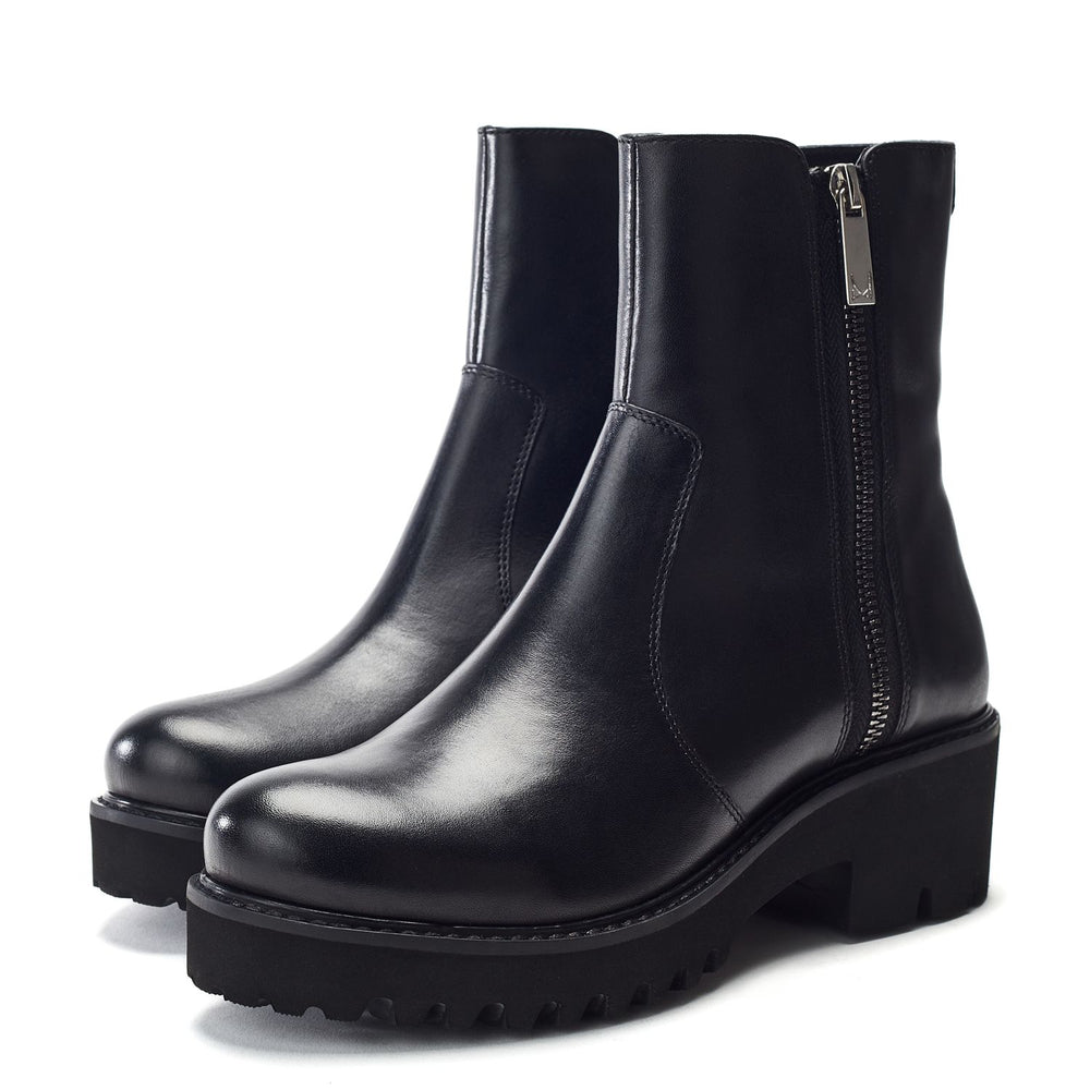 Ocaso Black Leather Boots
