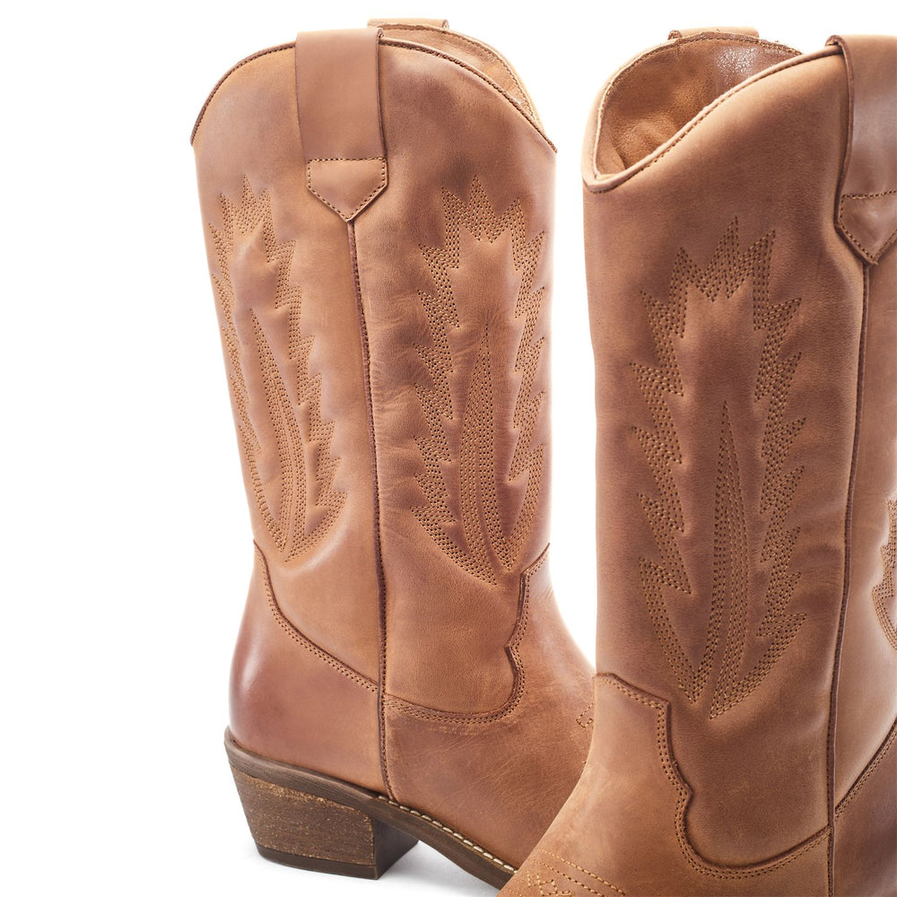 Oka Tan Leather Boots