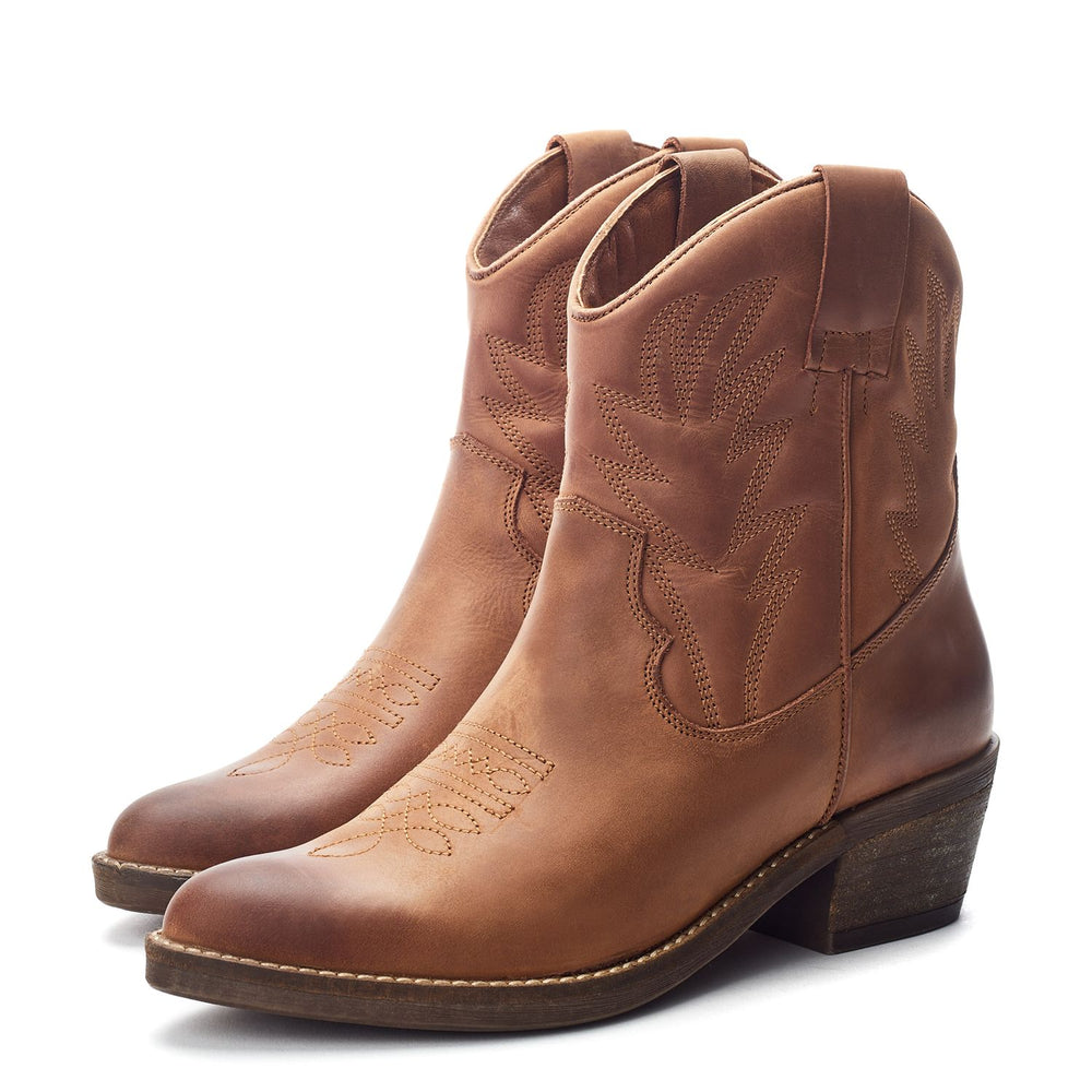 Okuri Tan Leather Boots
