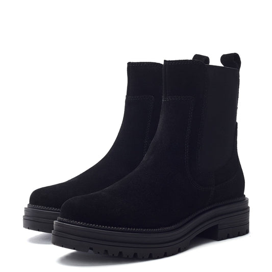 Olainie Black Suede Boots