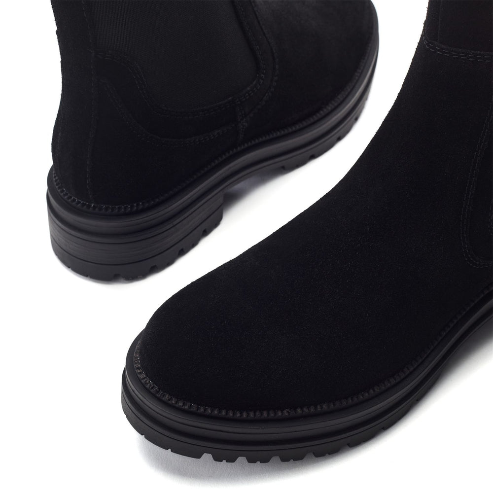 Olainie Black Suede Boots