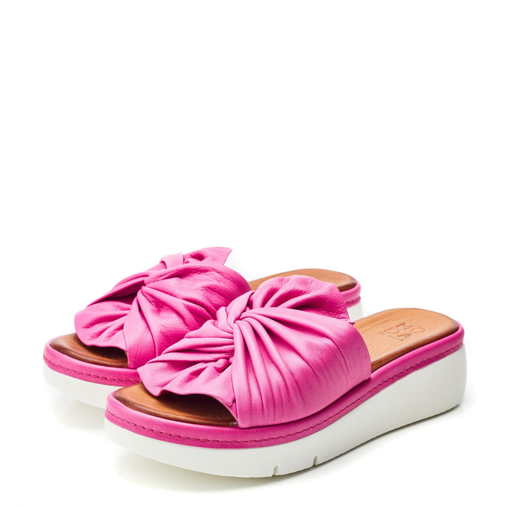 Ollin Pink Leather Sandals
