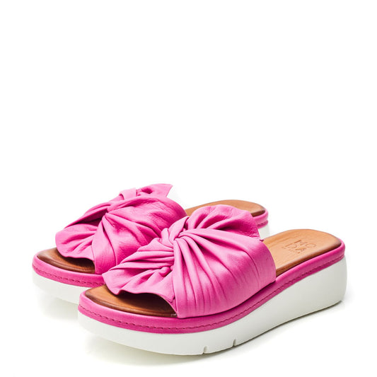 Ollin Pink Leather Sandals