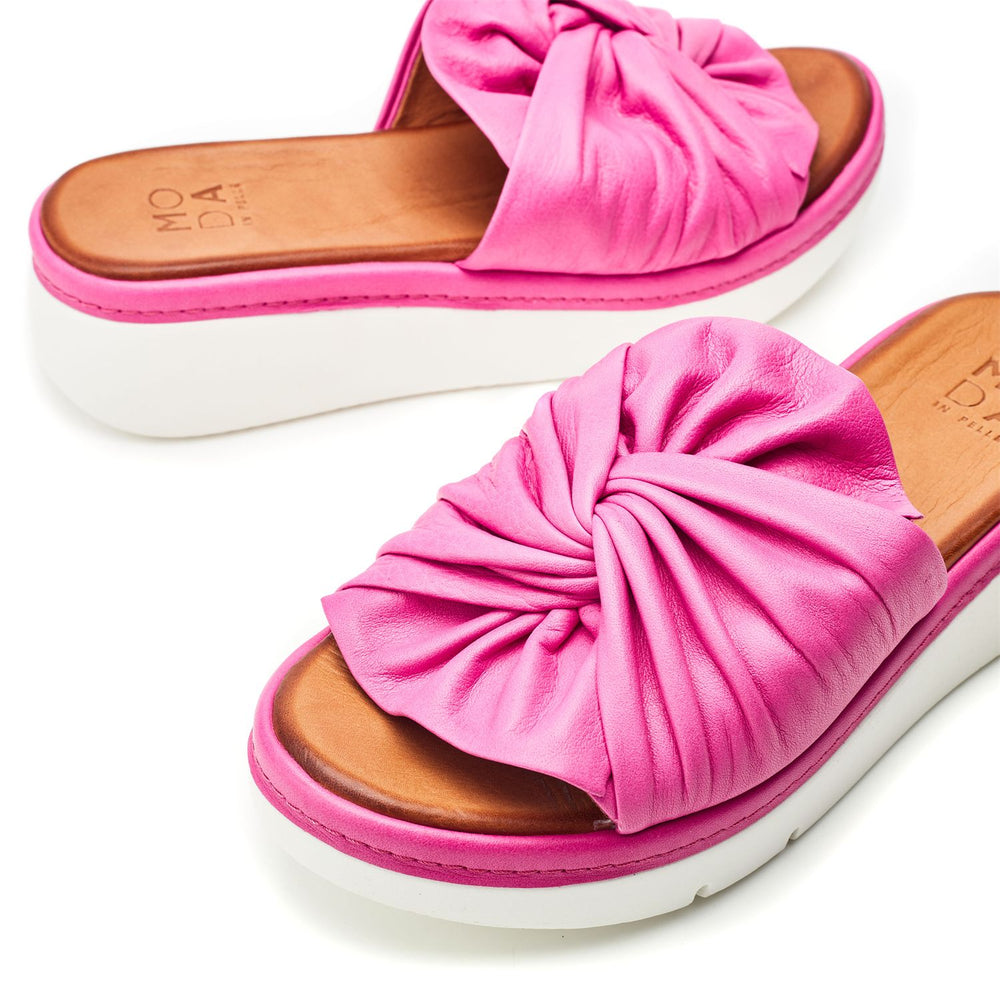 Ollin Pink Leather Sandals