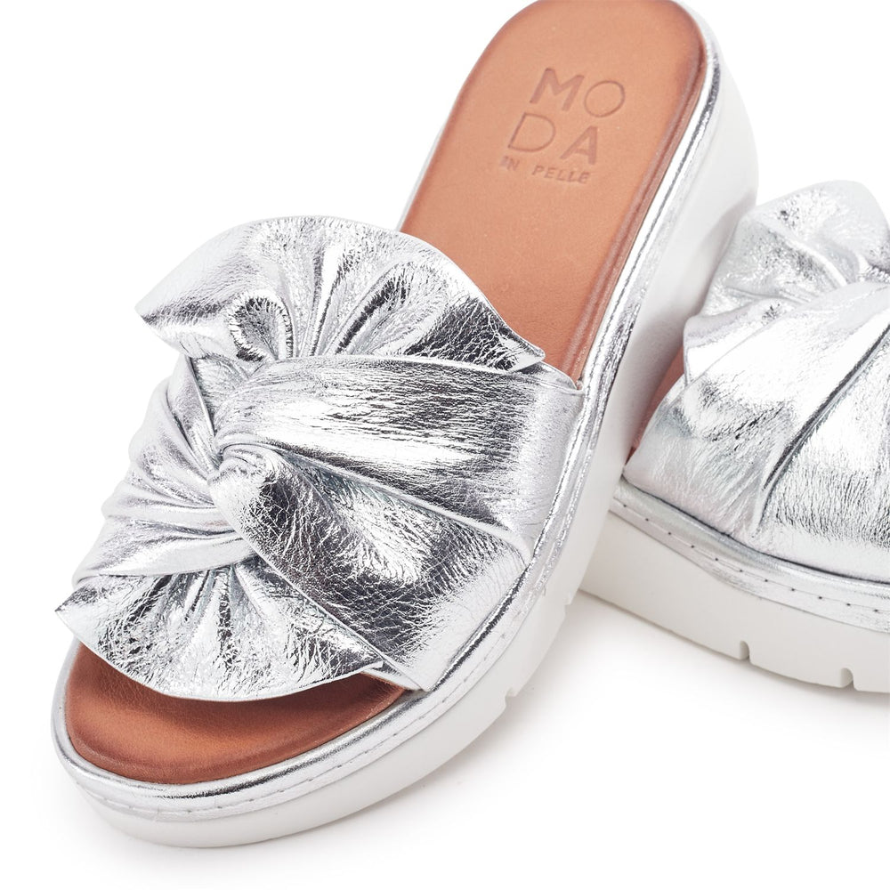 Ollin Silver Leather Sandals