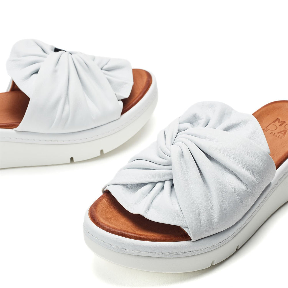 Ollin White Leather Sandals