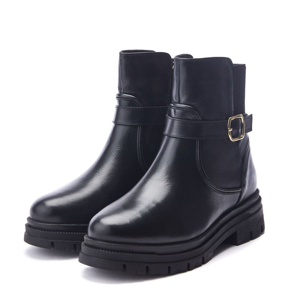Onnis Black Leather Boots