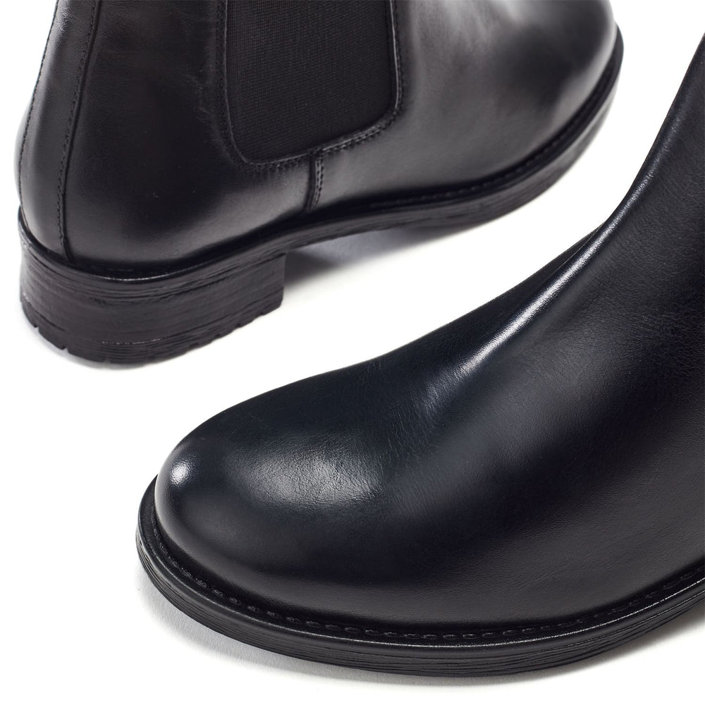 Onsha Black Leather Boots
