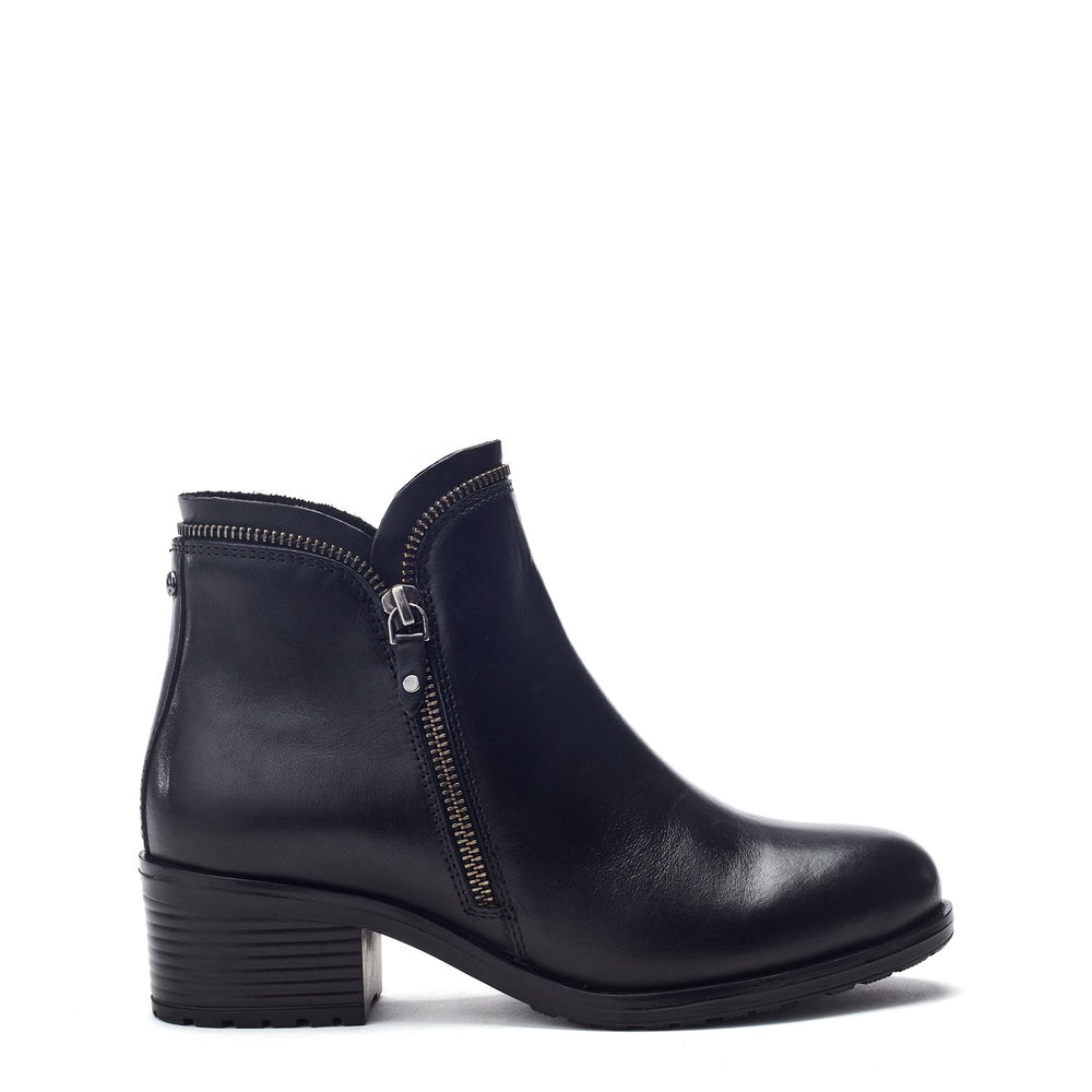 Opulent Black Leather Boots
