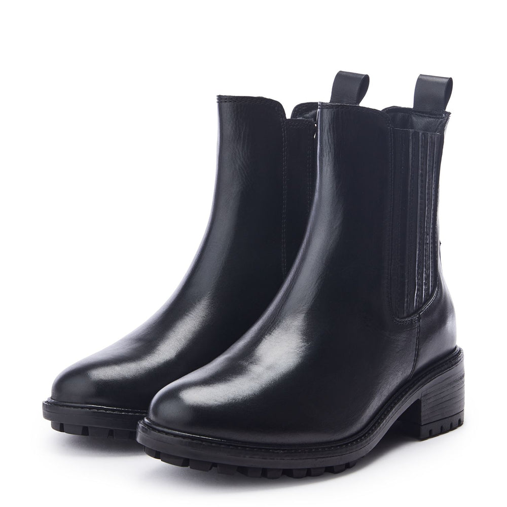 Ostyn Black Leather Boots