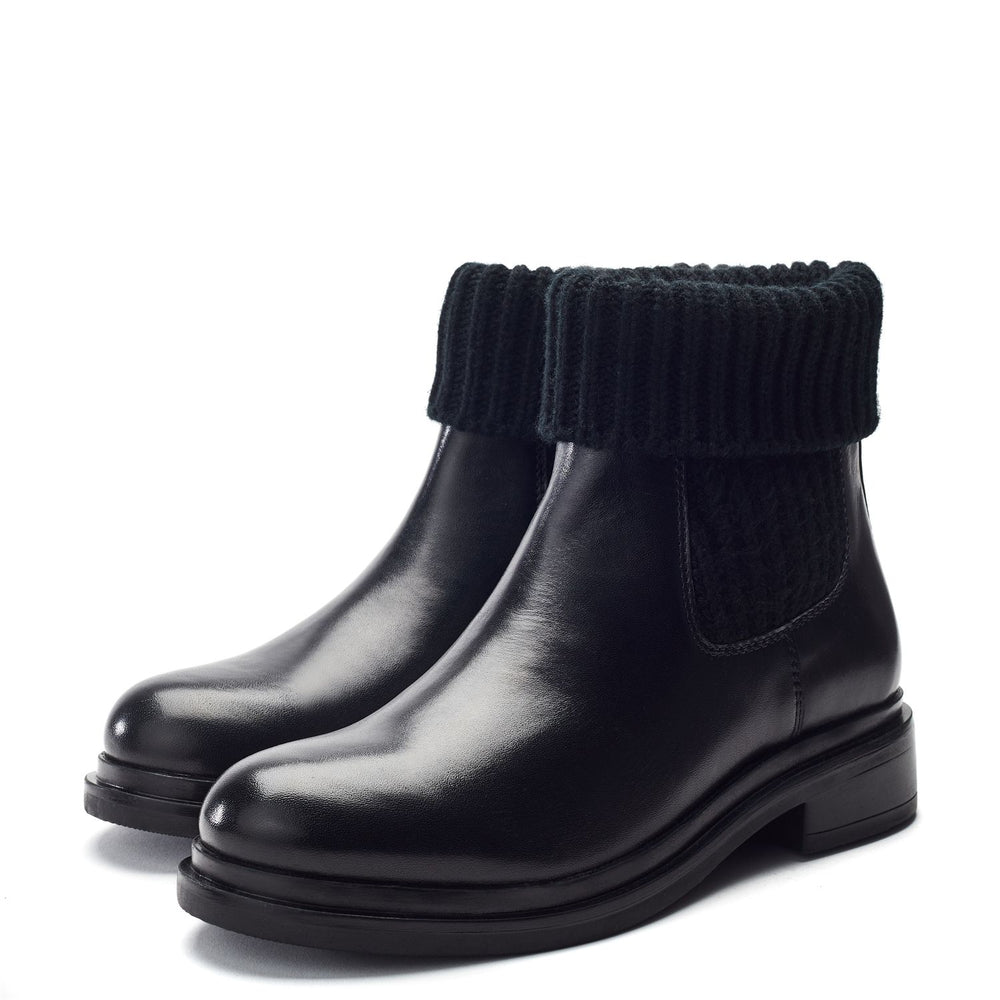 Ozarra Black Leather Boots