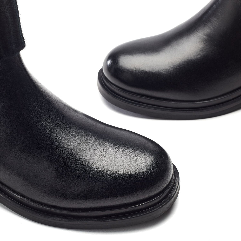 Ozarra Black Leather Boots