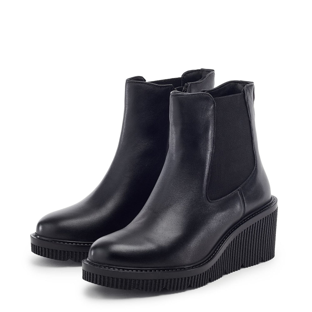 Parth Black Leather Boots