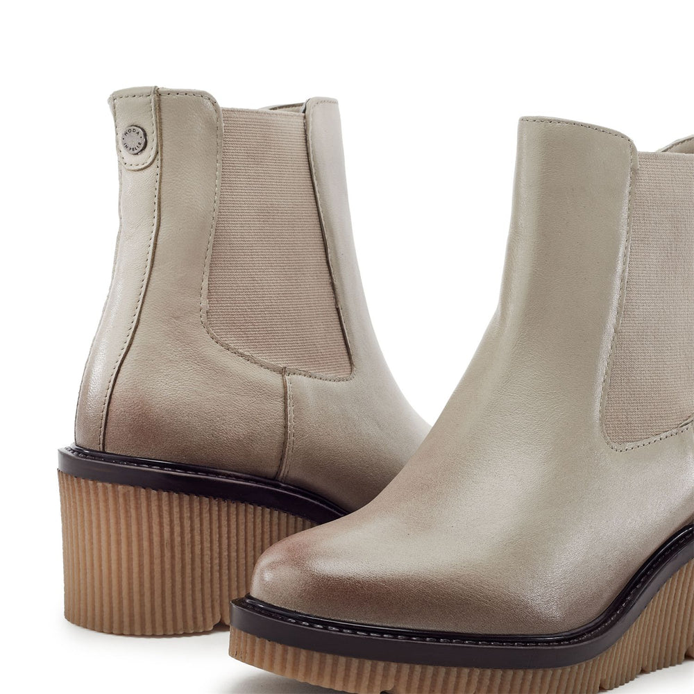 Parth Cream Leather Boots