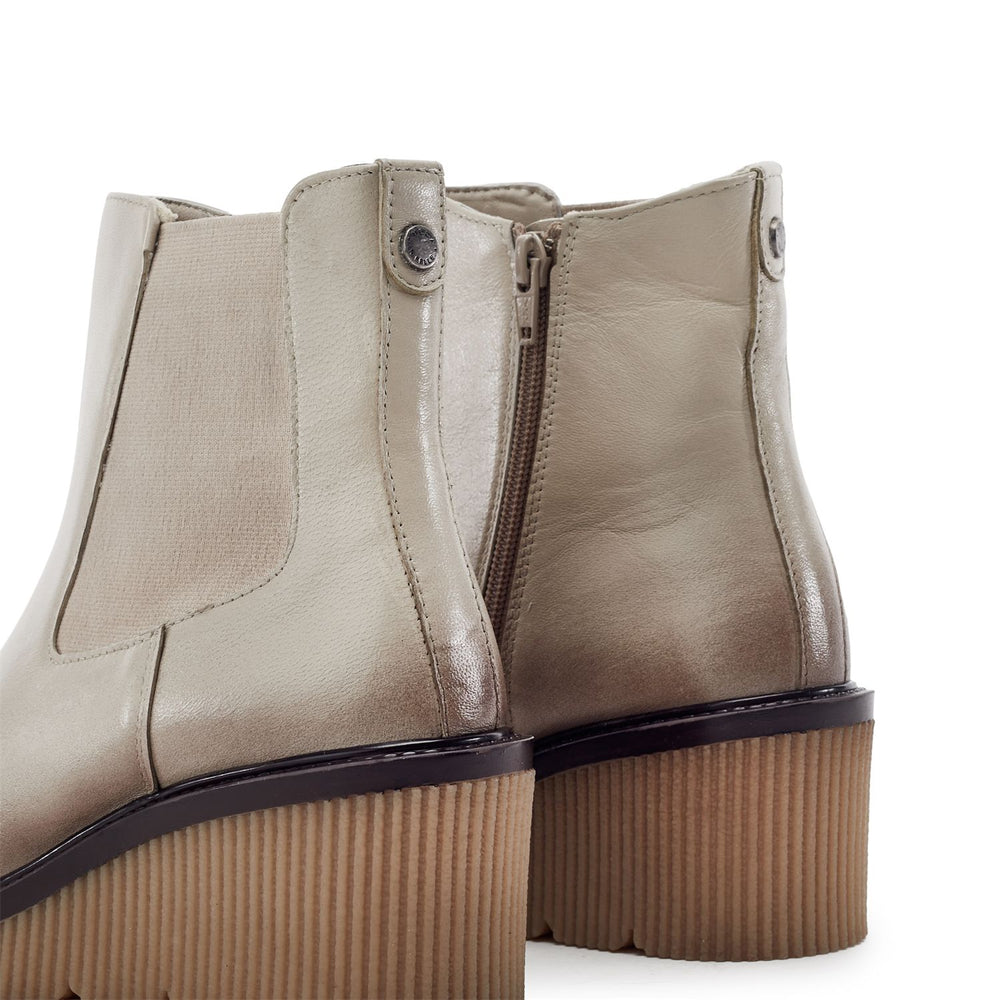 Parth Cream Leather Boots