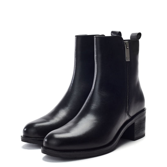 Patricio Black Leather Boots