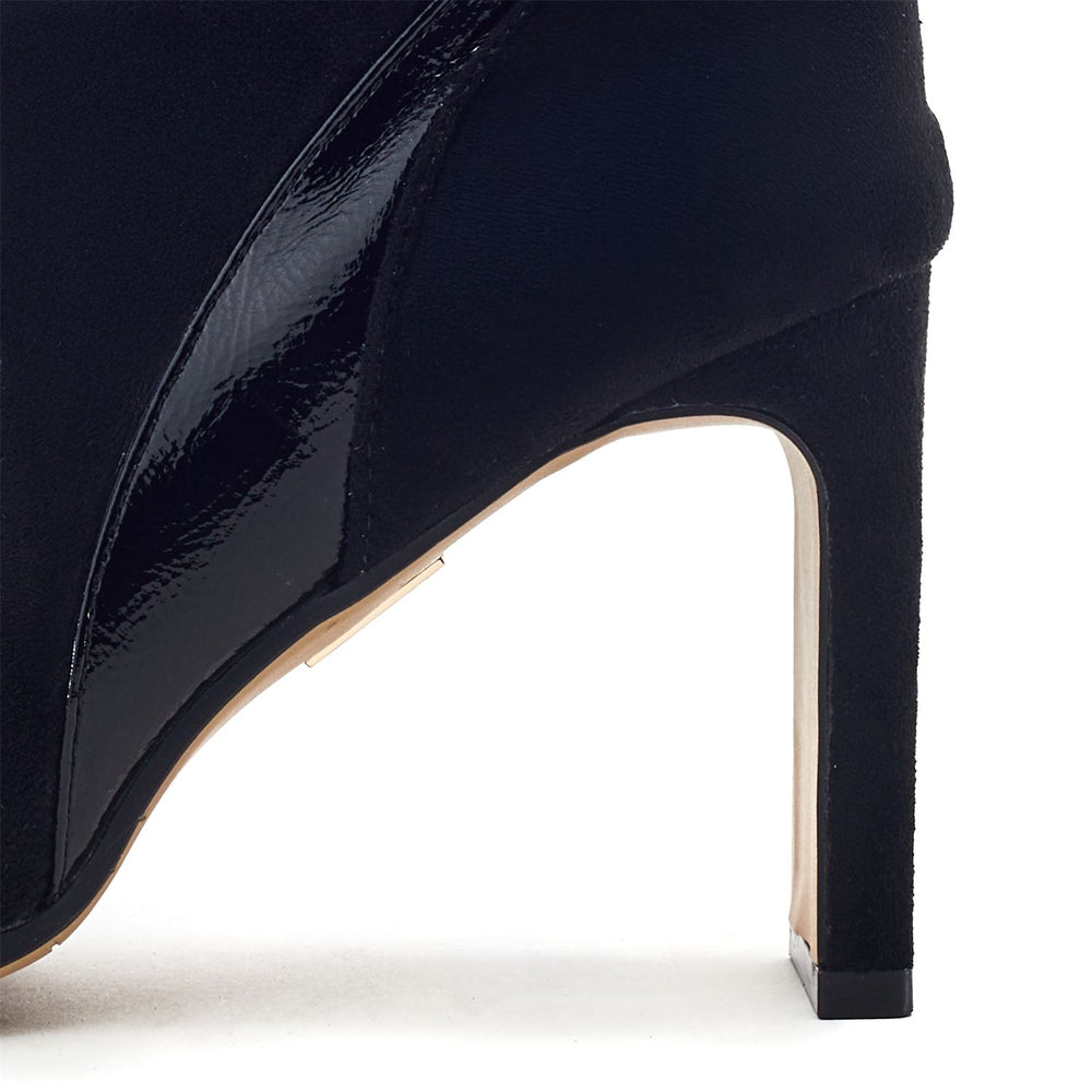 Pelaria Black Alcantara Boots