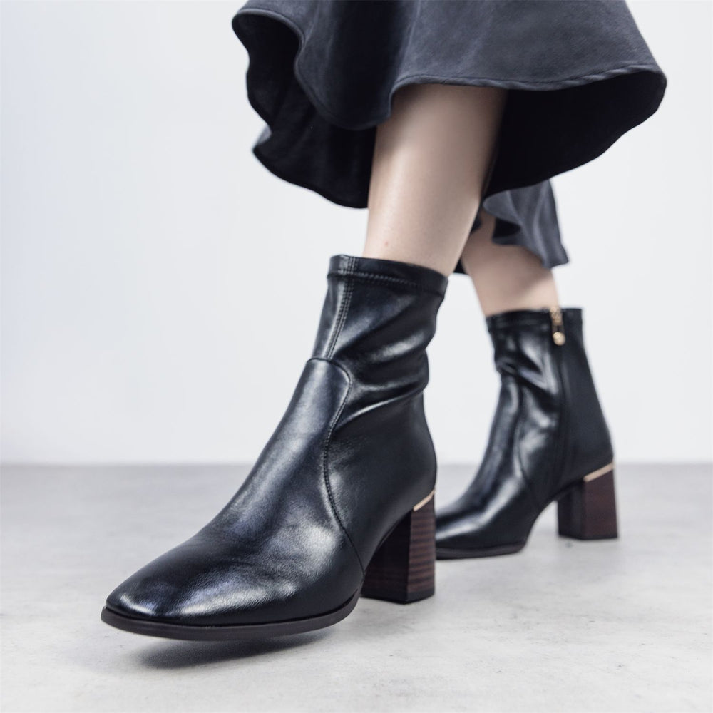 Petras Black Porvair Boots