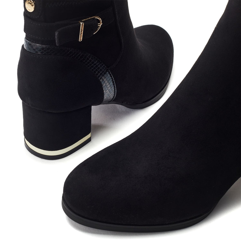 Peyari Black Alcantara Boots