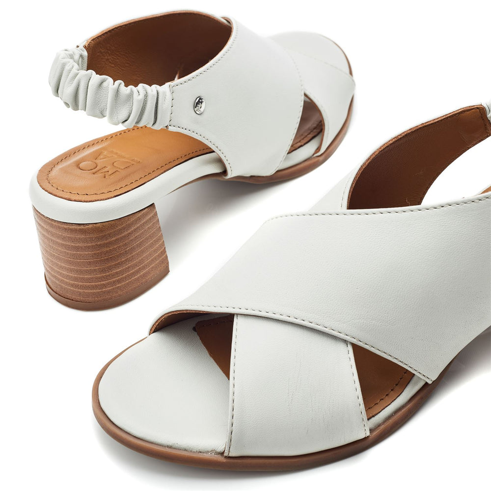 Prinia Off White Leather Sandals