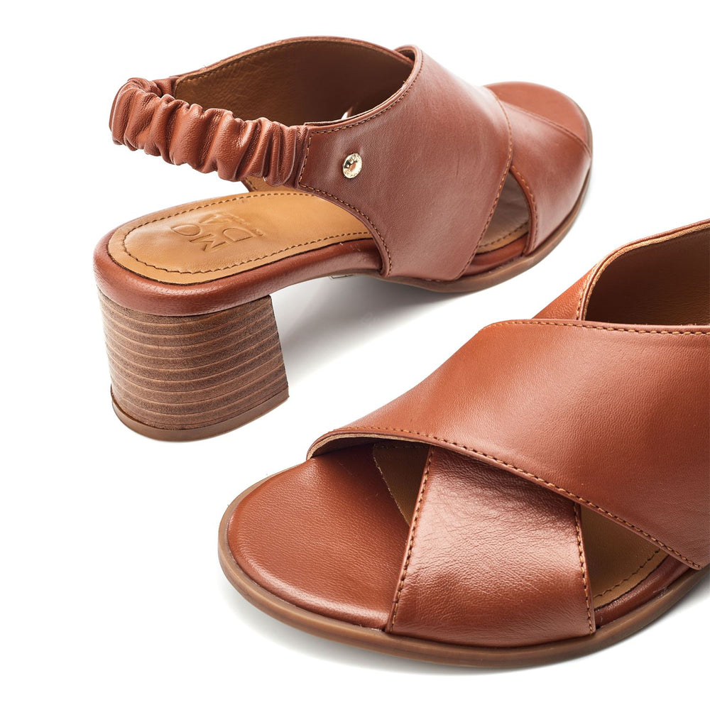 Prinia Tan Leather Sandals
