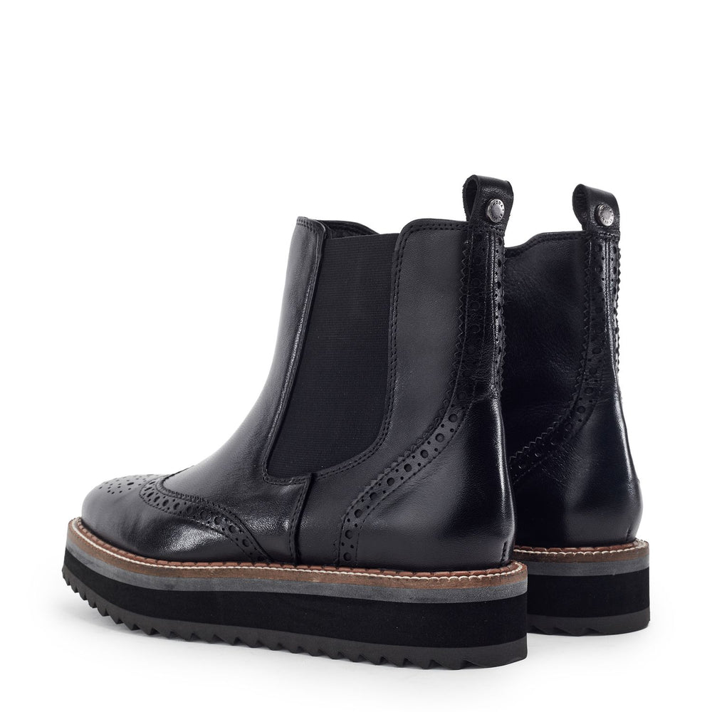 Priyah Black Leather Boots
