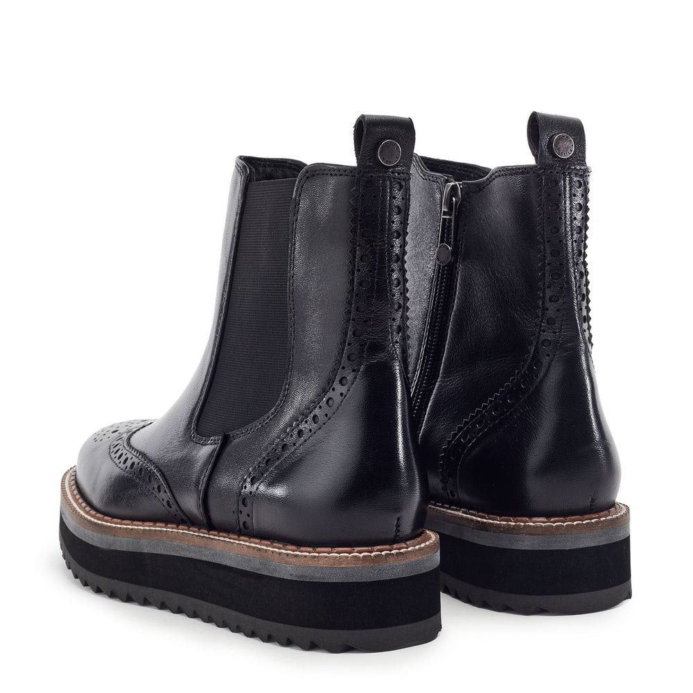 Priyah Black Leather Boots