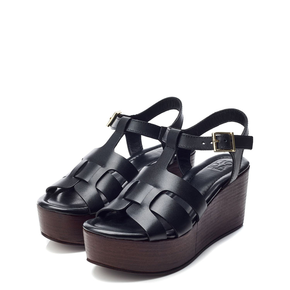 Quizette Black Leather Sandals