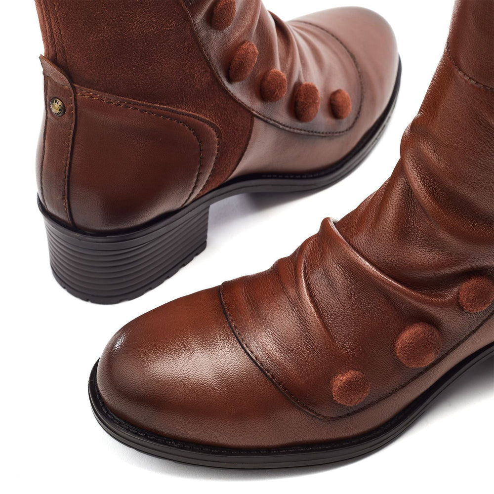 Riyla Tan Leather Boots