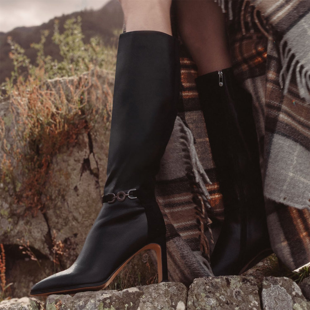 Sakanay Black Leather Boots