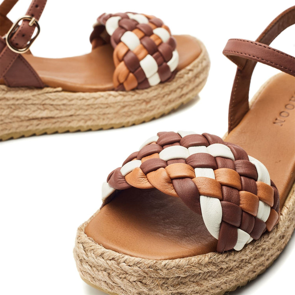 Sh Adrienne Off White Leather Sandals