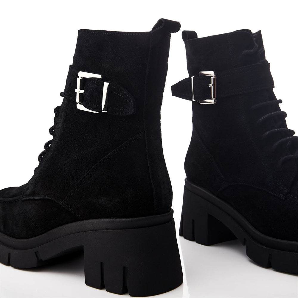 Sh Arta Black Suede Boots