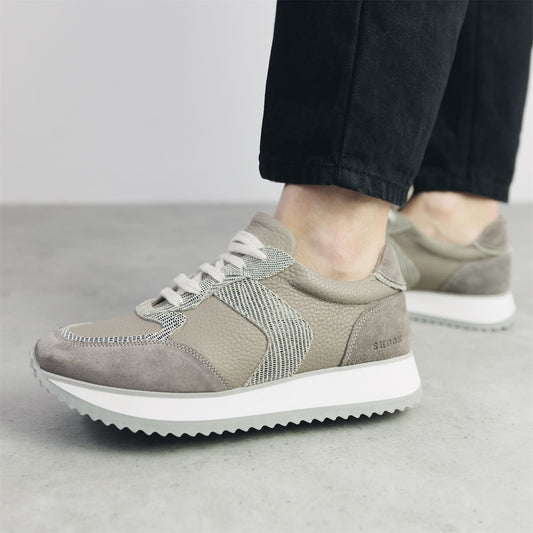 Sh Eager Off White Leather Trainers