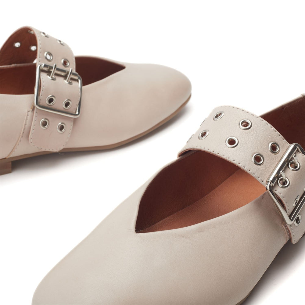 Sh Ilice Off White Leather Shoes