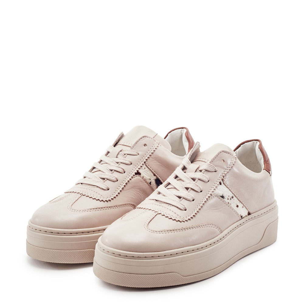 Sh Ire Off White Leather Trainers