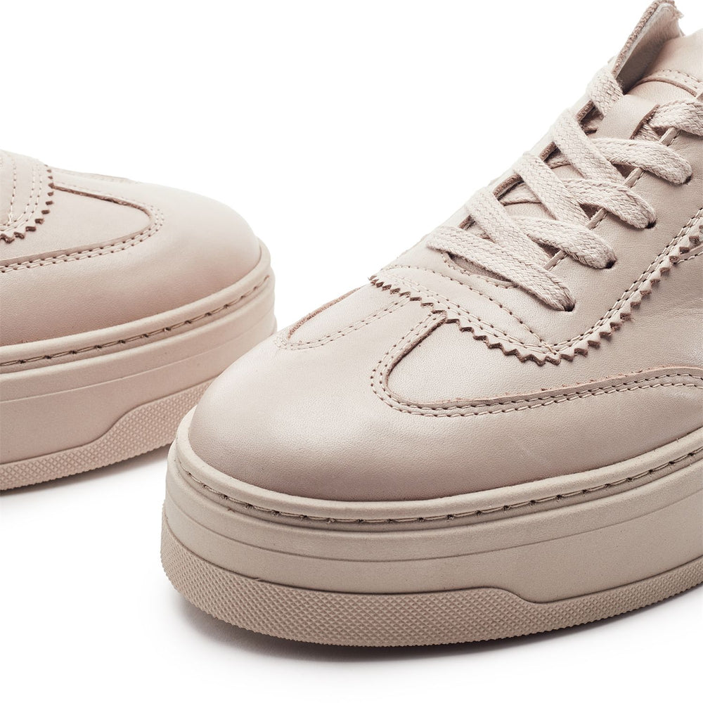 Sh Ire Off White Leather Trainers
