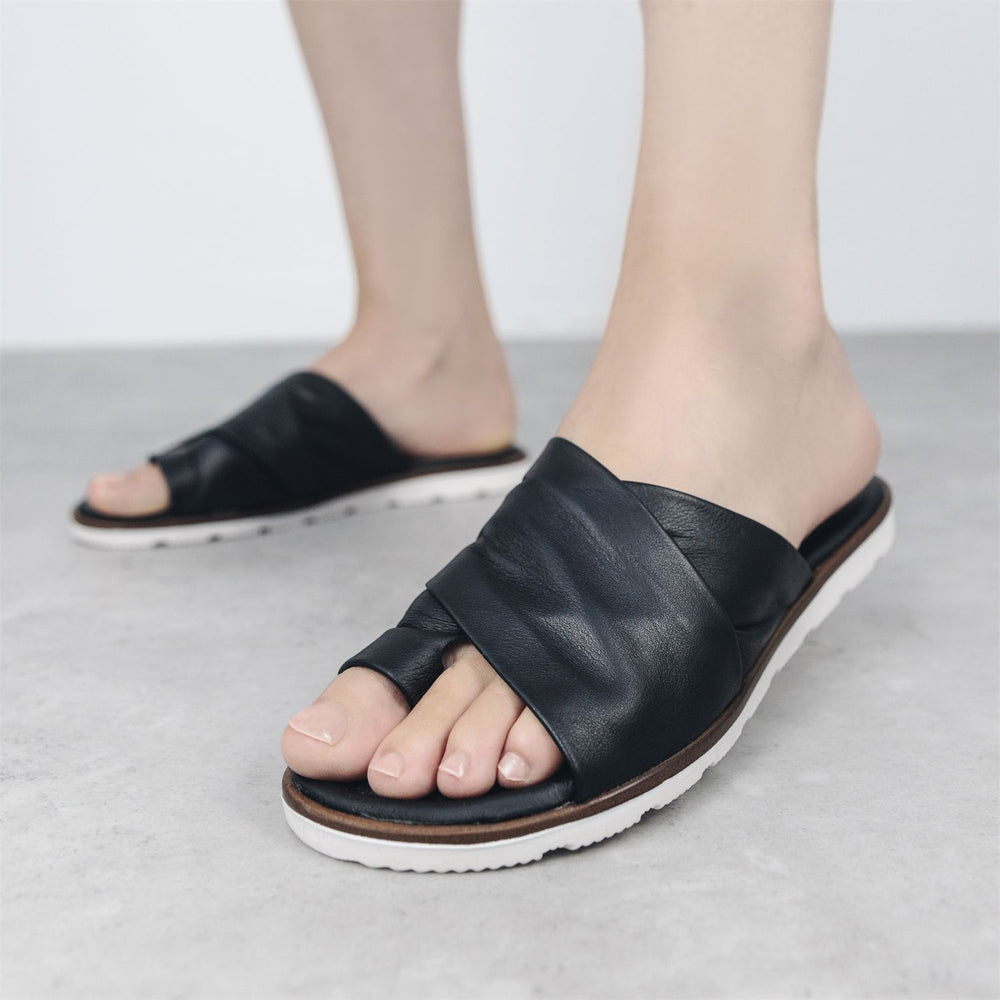 Sh Malmo Black Leather Sandals