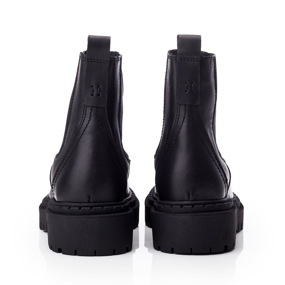 Sh Santos Black Leather Boots