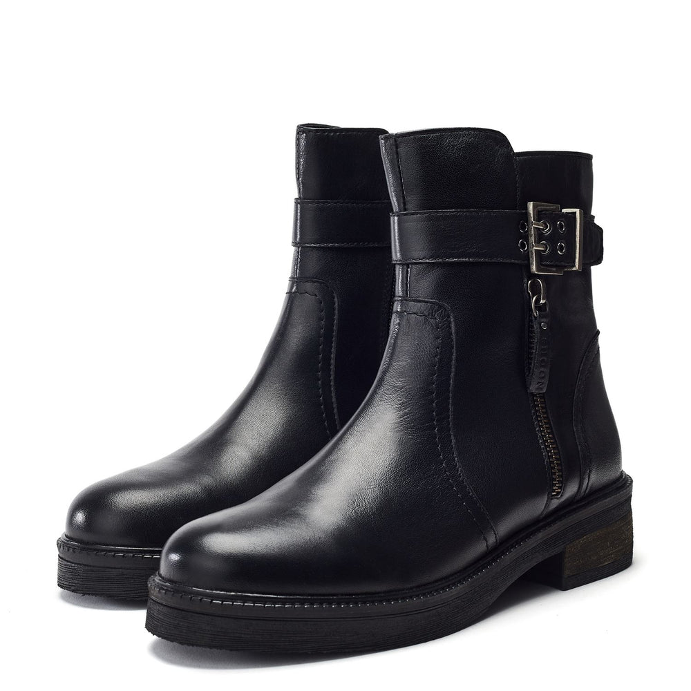 Sh Sherri Black Leather Boots