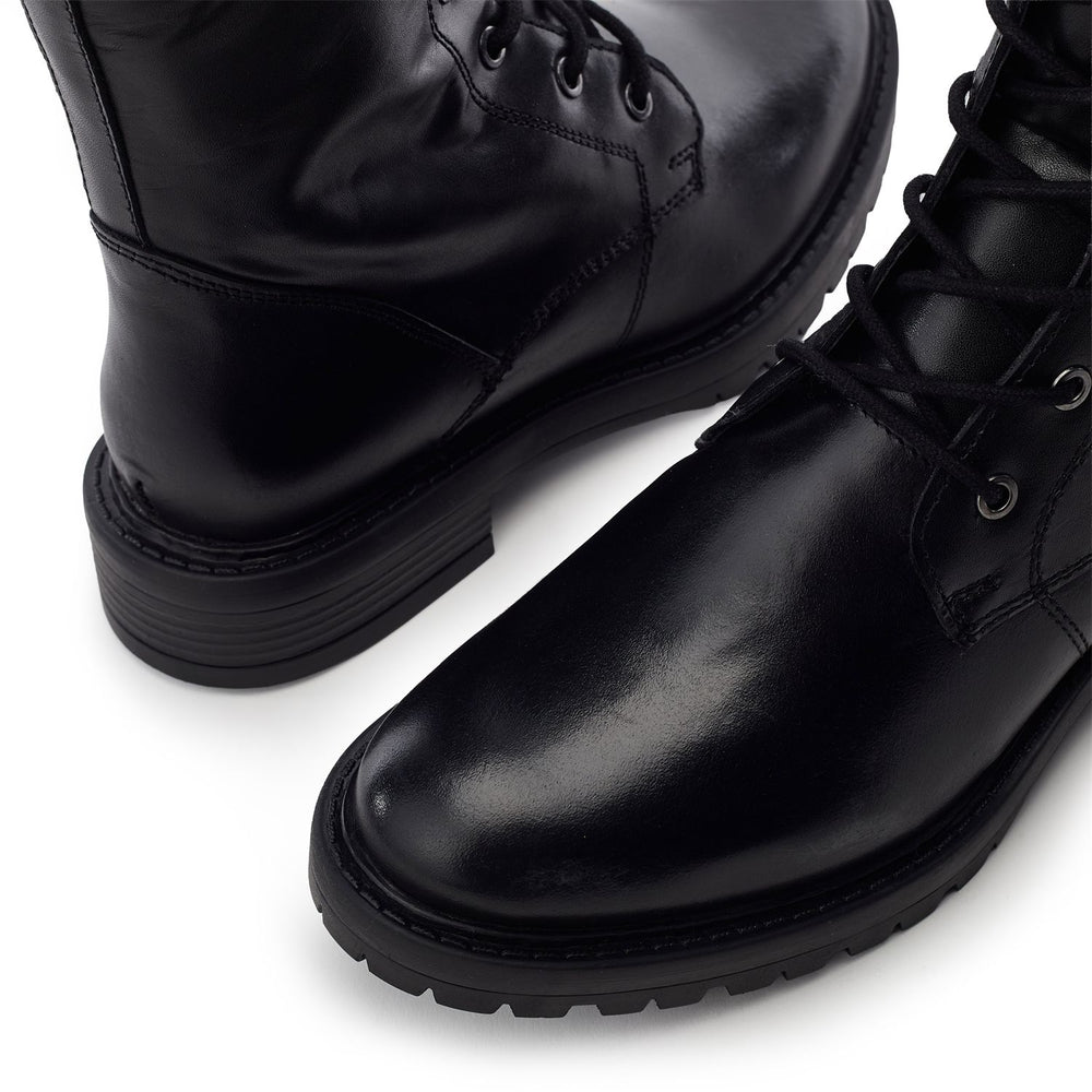 Sulivan Black Leather Boots